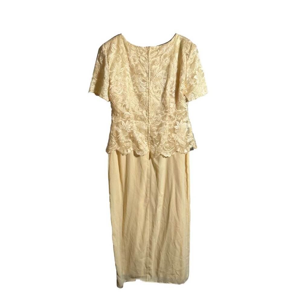 Maxi long cream dress